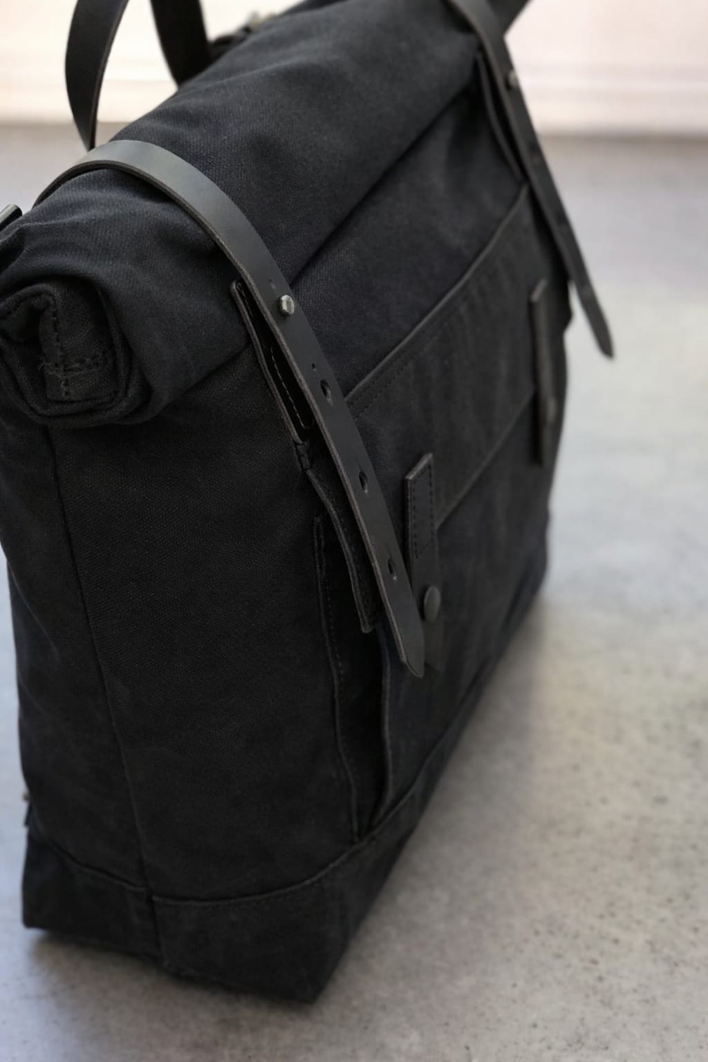 SVAROG England Waxed Canvas Motorcycle Saddlebag, Suede Leather Waterproof Pannier